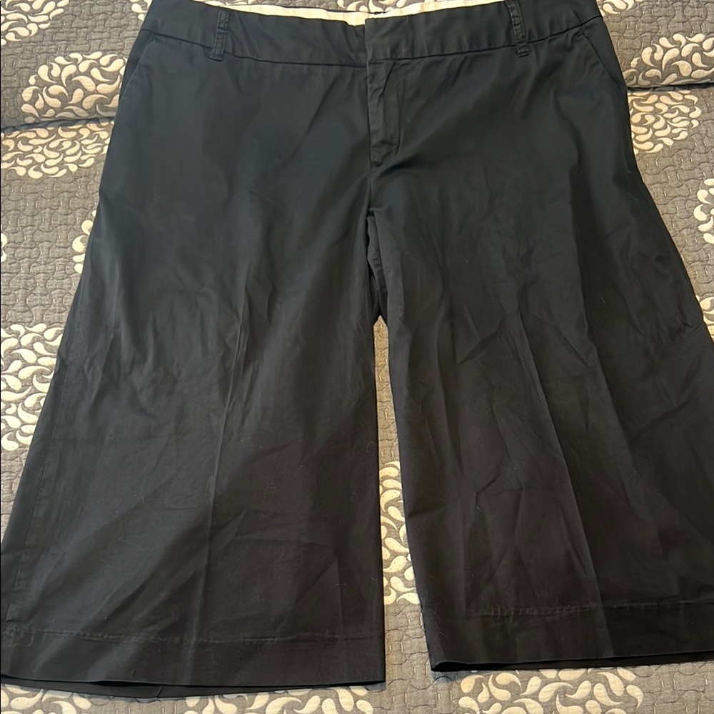 Women's Black Gaucho Pants